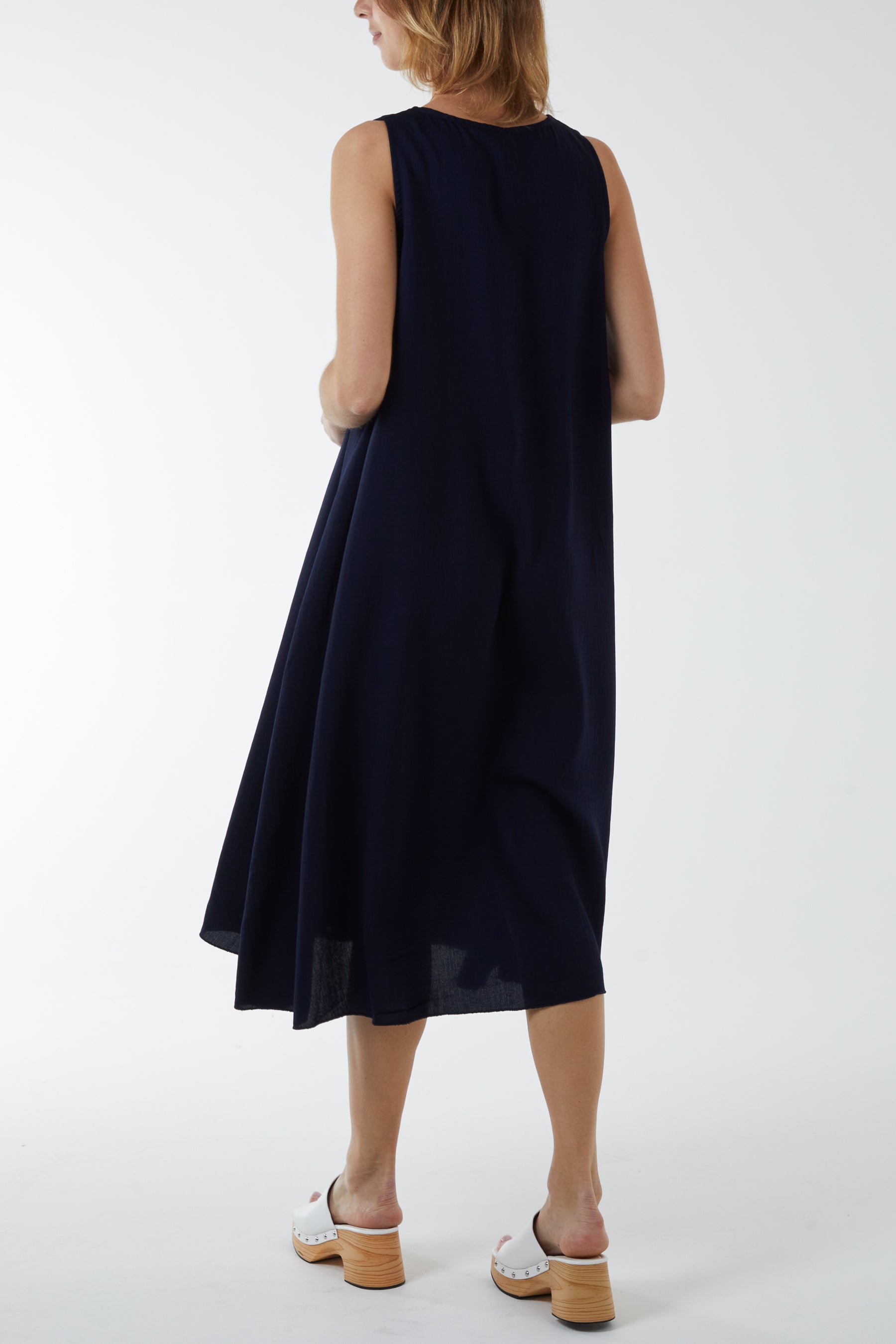 V Neck Sleeveless Dress