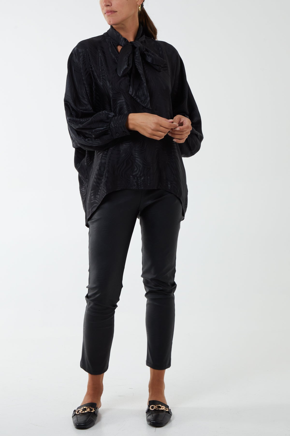 Pussybow Oversized Detail Pattern Top