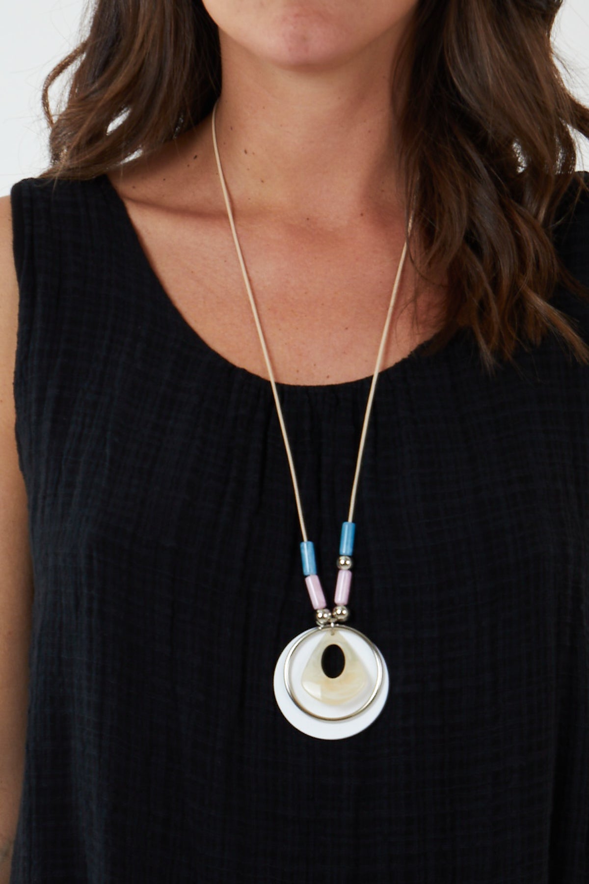 Double Layer Scoop Neck Necklace Vest