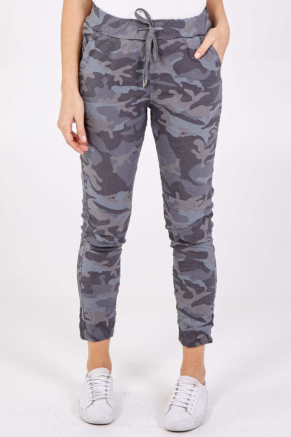 Stretchy camo store pants