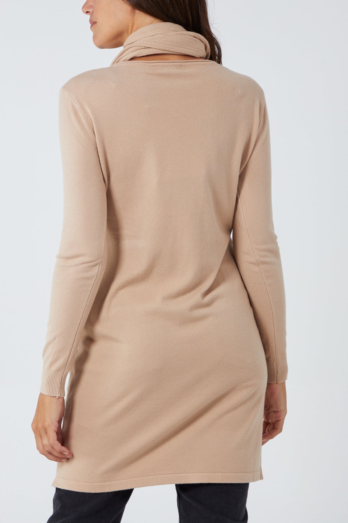 Knitted Crewneck Dress With Scarf
