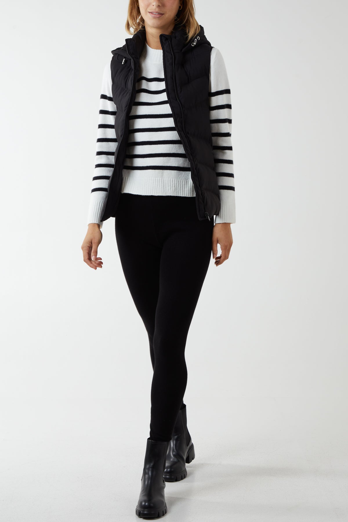 Padded Short Gilet With Pockets & Hood