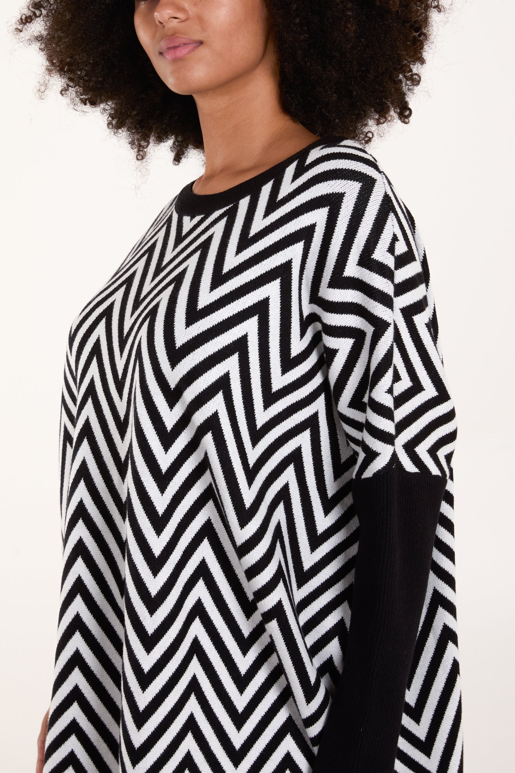 Zig Zag Round Neck Jumper