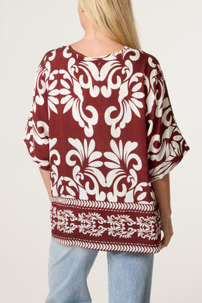 Abstract Leaf Print V-Collar Top