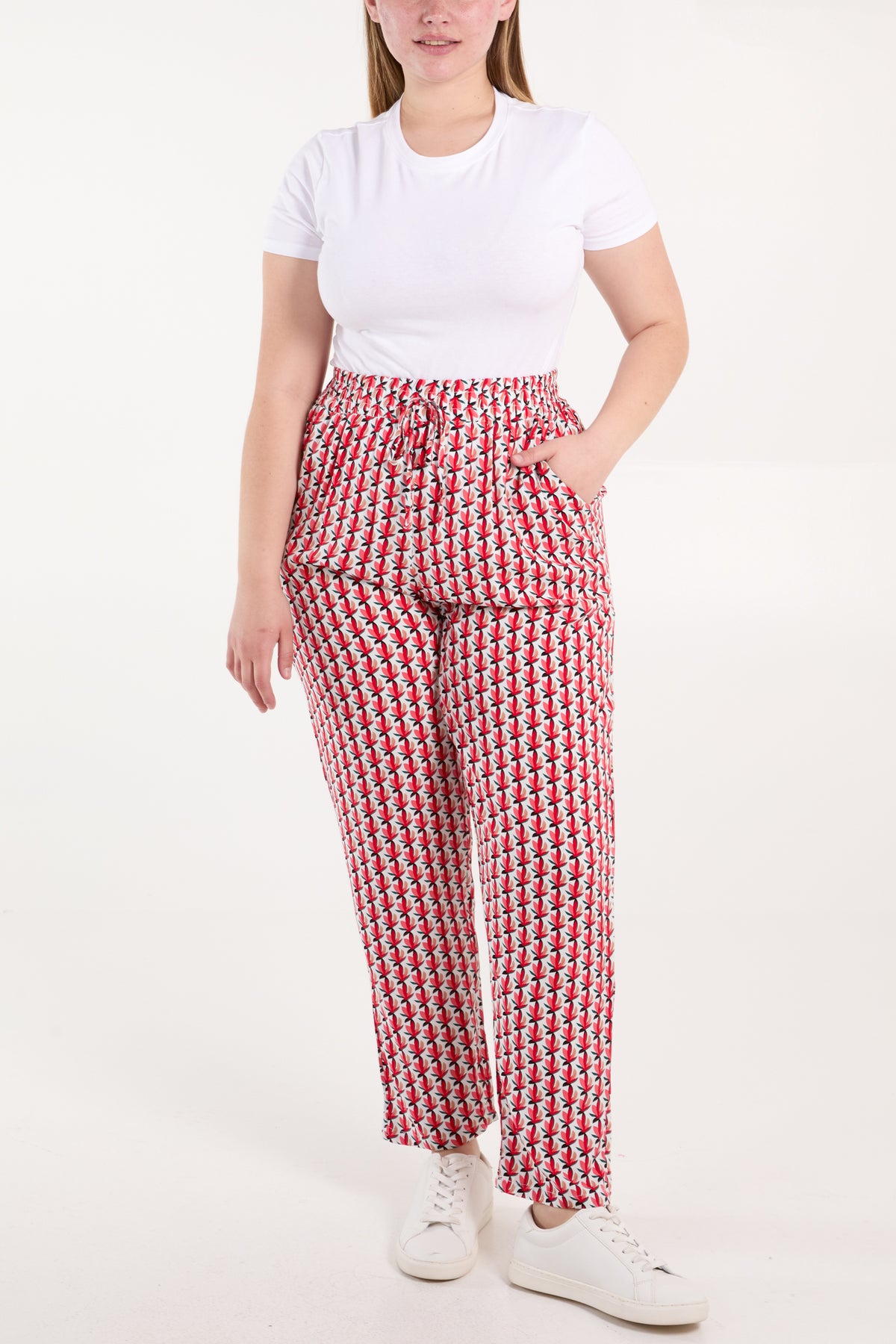 Abstract Leaf Print Capri Trousers