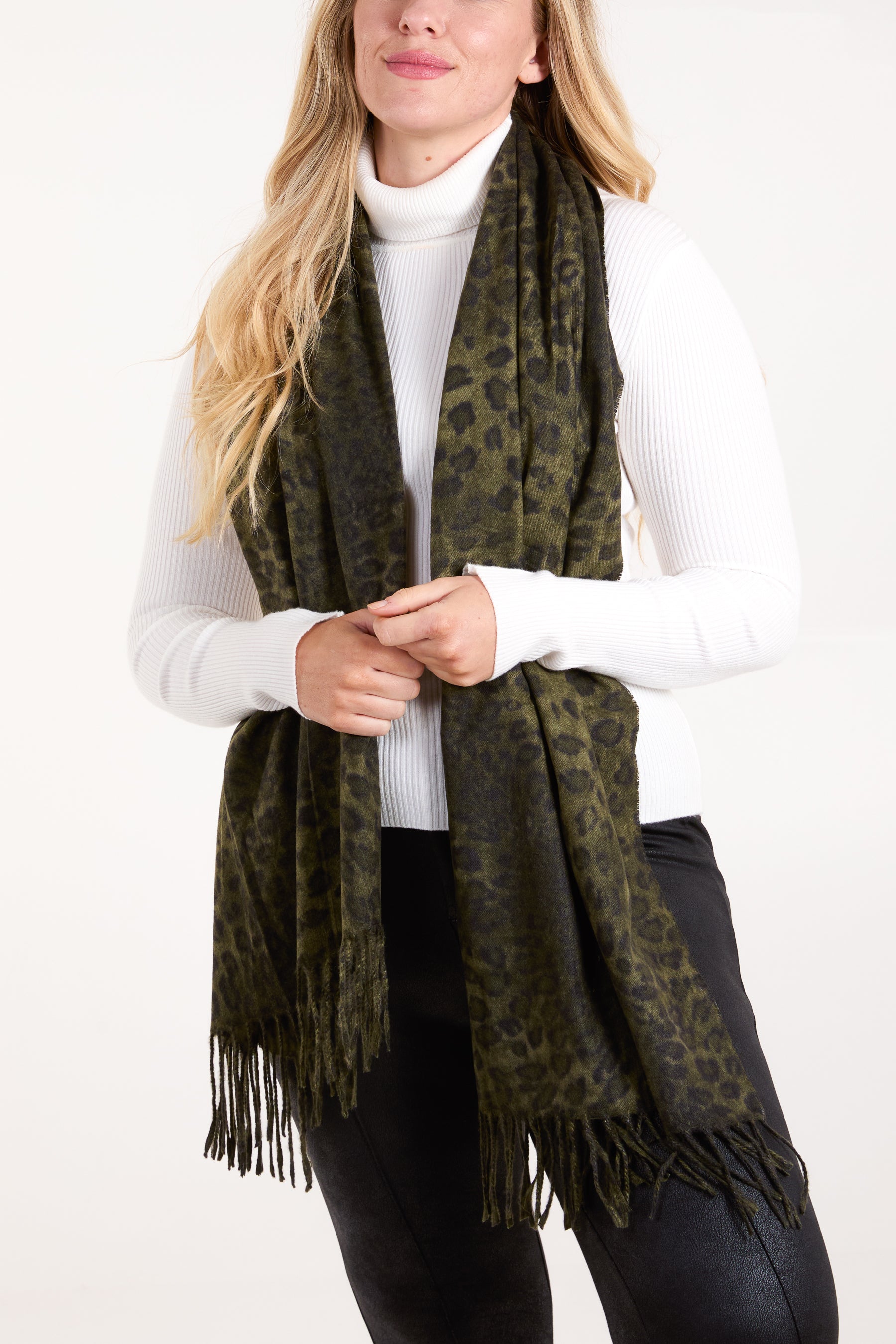 Leopard Print Soft Tassel Scarf