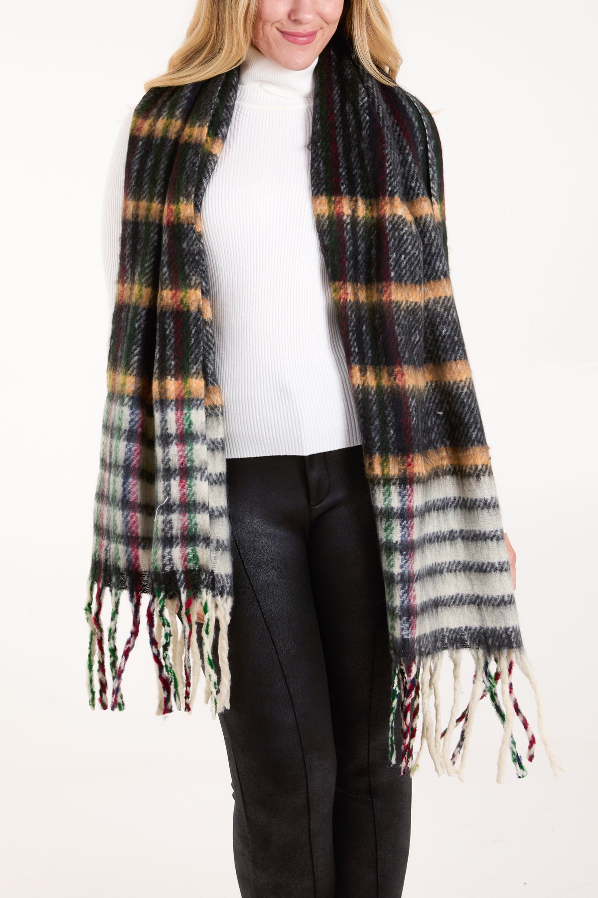 Checked Fluffy Tassel Scarf