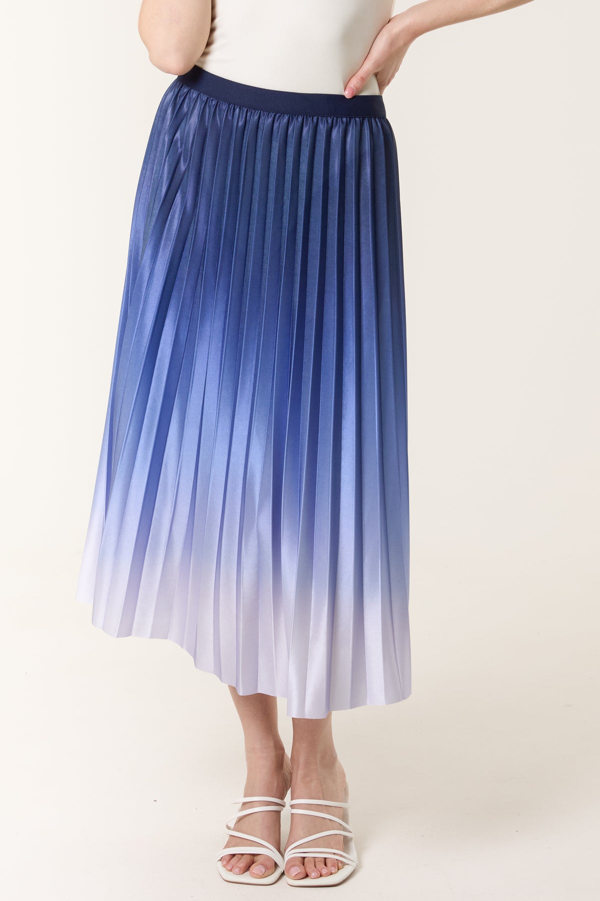 Gradient Colour Pleated Skirt