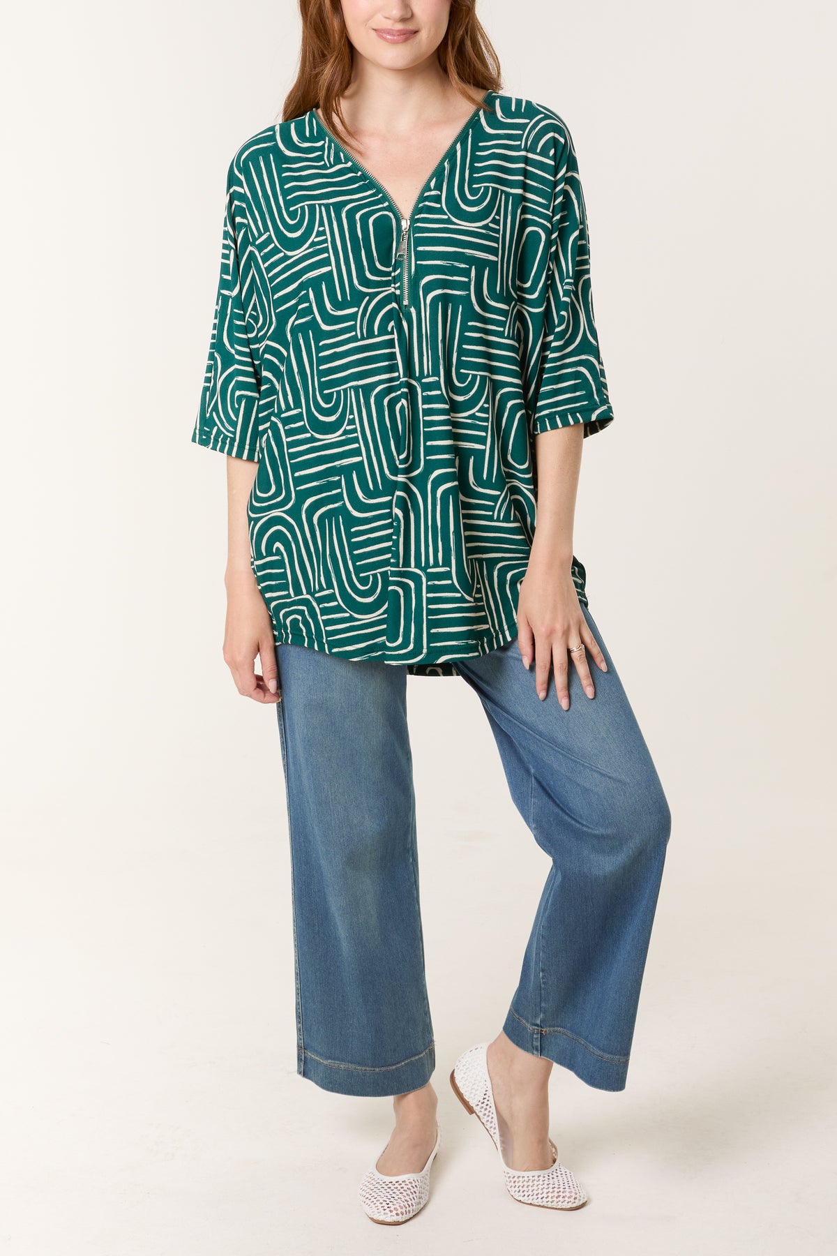Abstract Line Print Zip Front Top