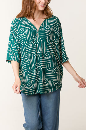 Abstract Line Print Zip Front Top