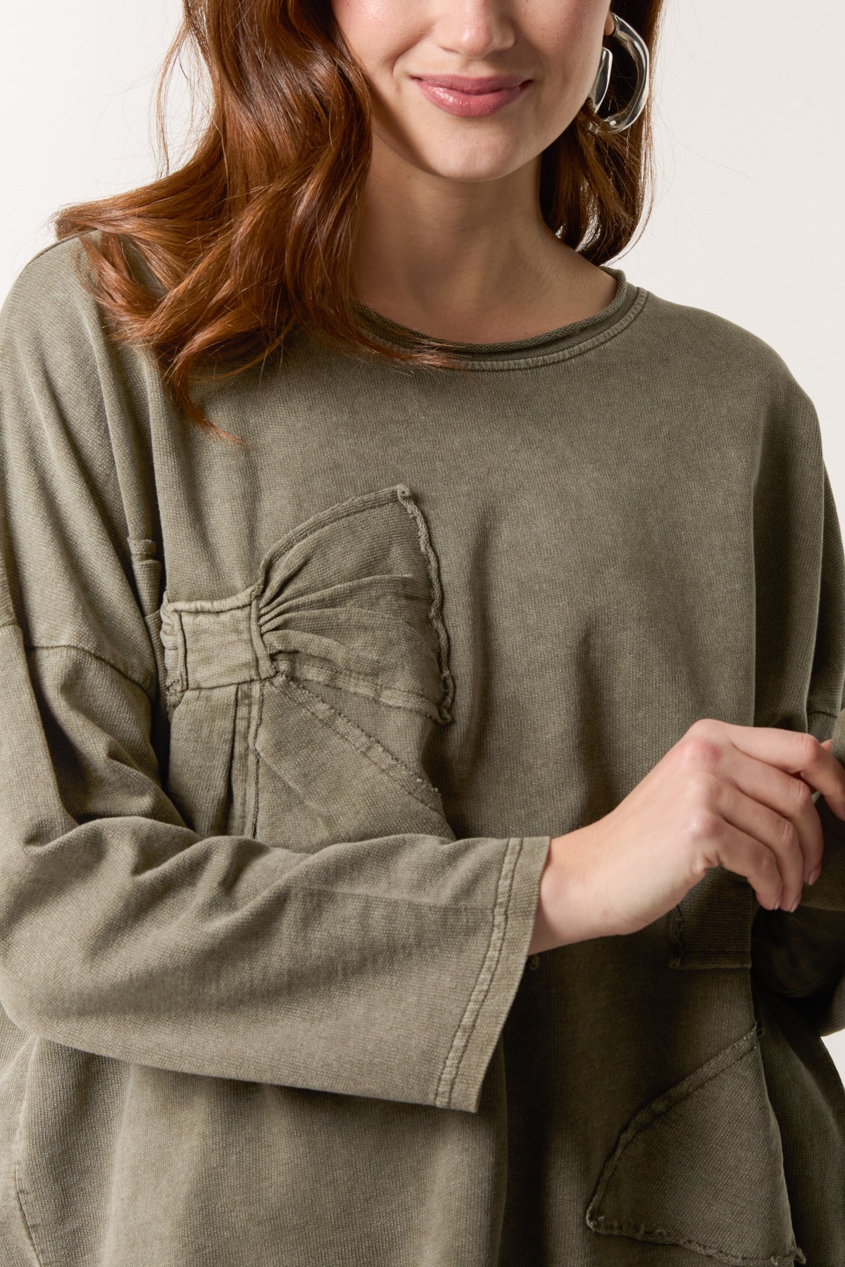 Stone Wash Bow Sweatshirt