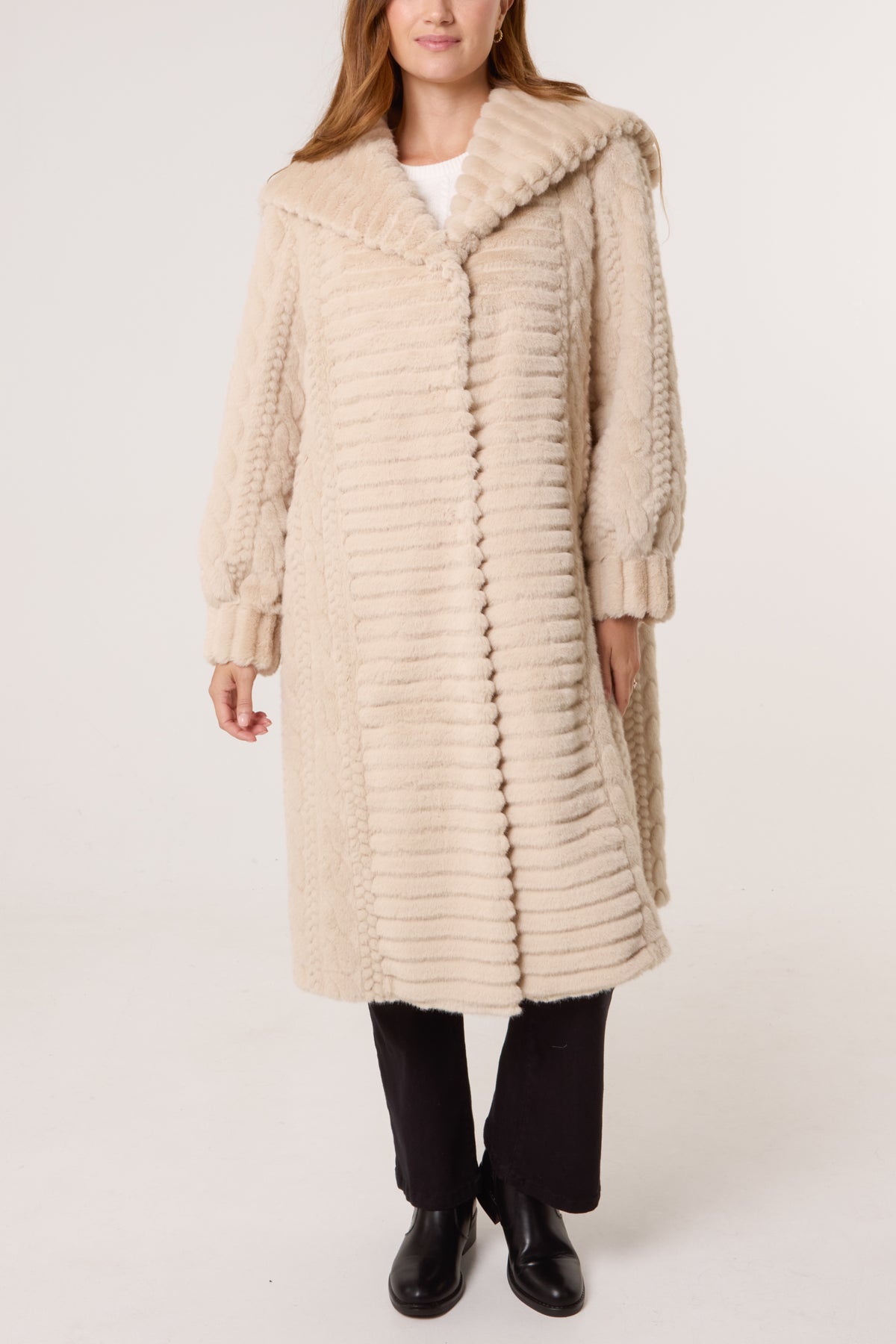Textured Pattern Faux Fur Coat