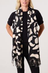 Giraffe Print Soft Tassel Scarf