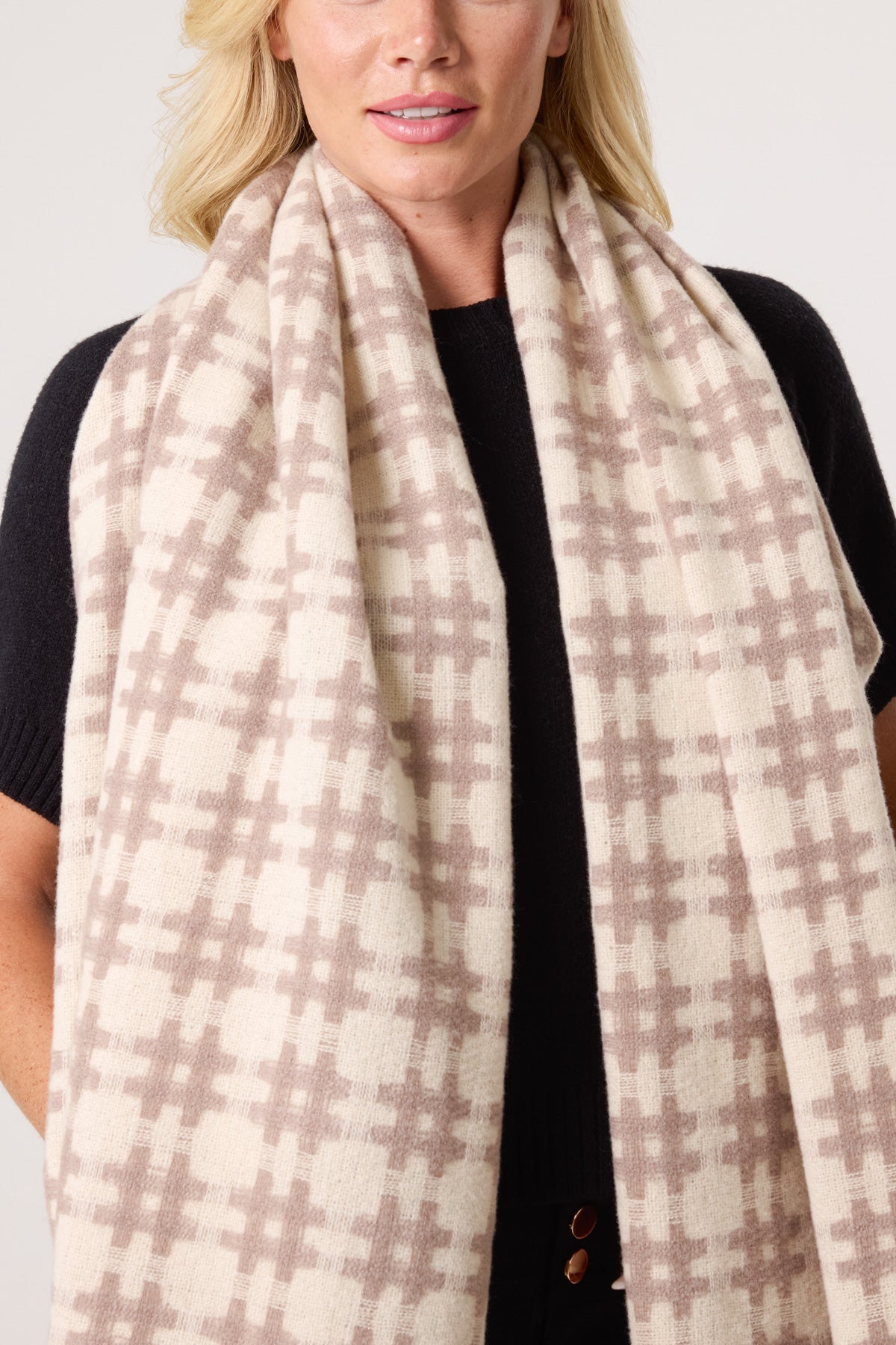 Check Soft Knit Tassel Scarf