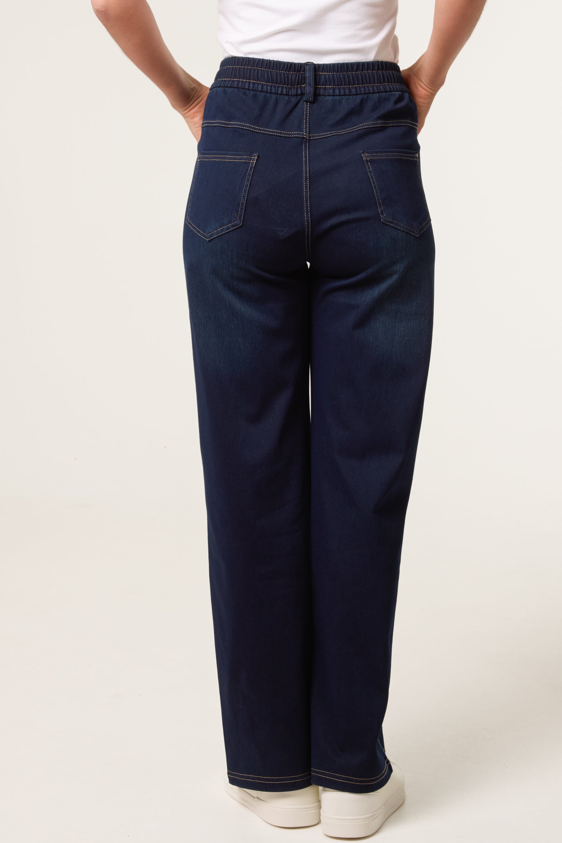 Elastic Wash Jeans - Size L