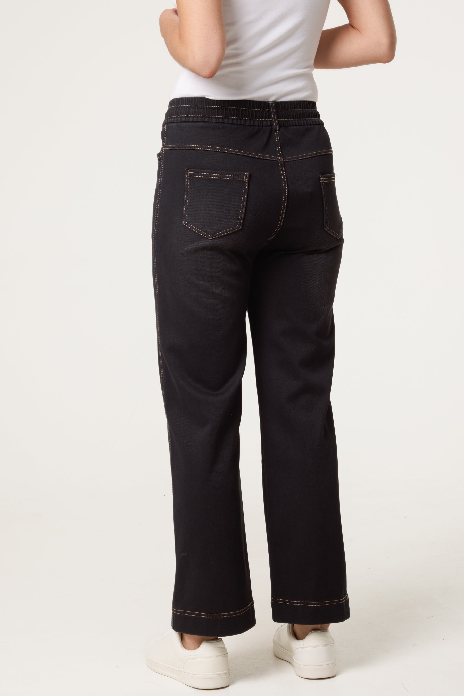 Straight Leg Elastic Waisted Jeans