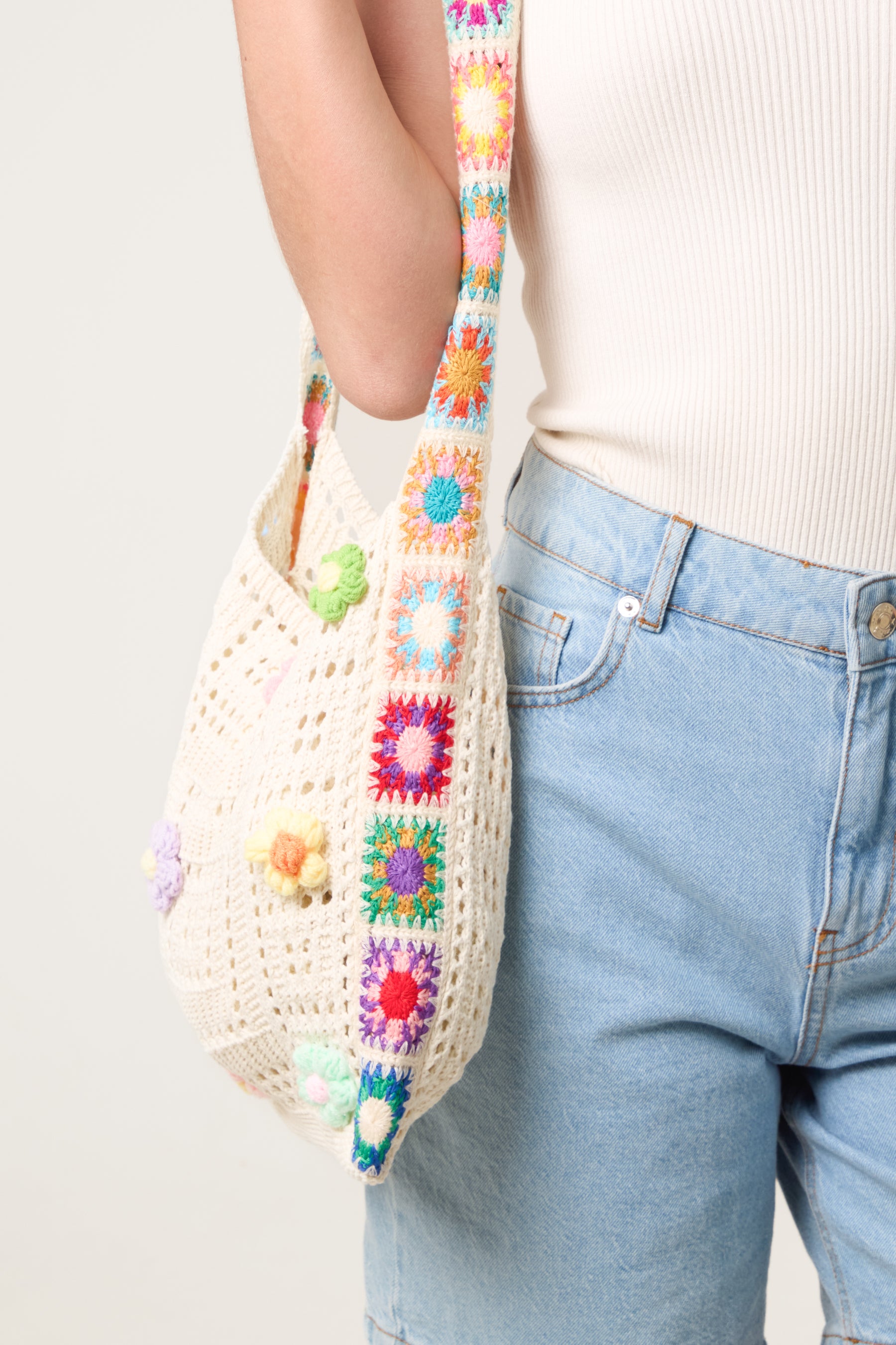 3D Flower & Border Crochet Tote Bag
