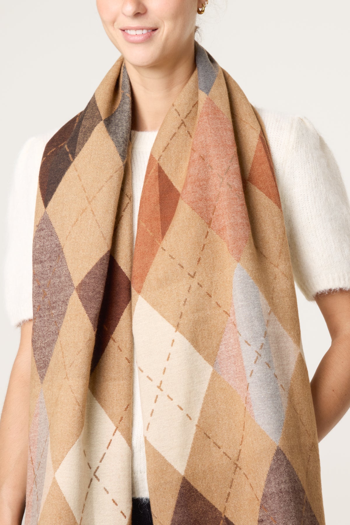 Argyle Pattern Scarf