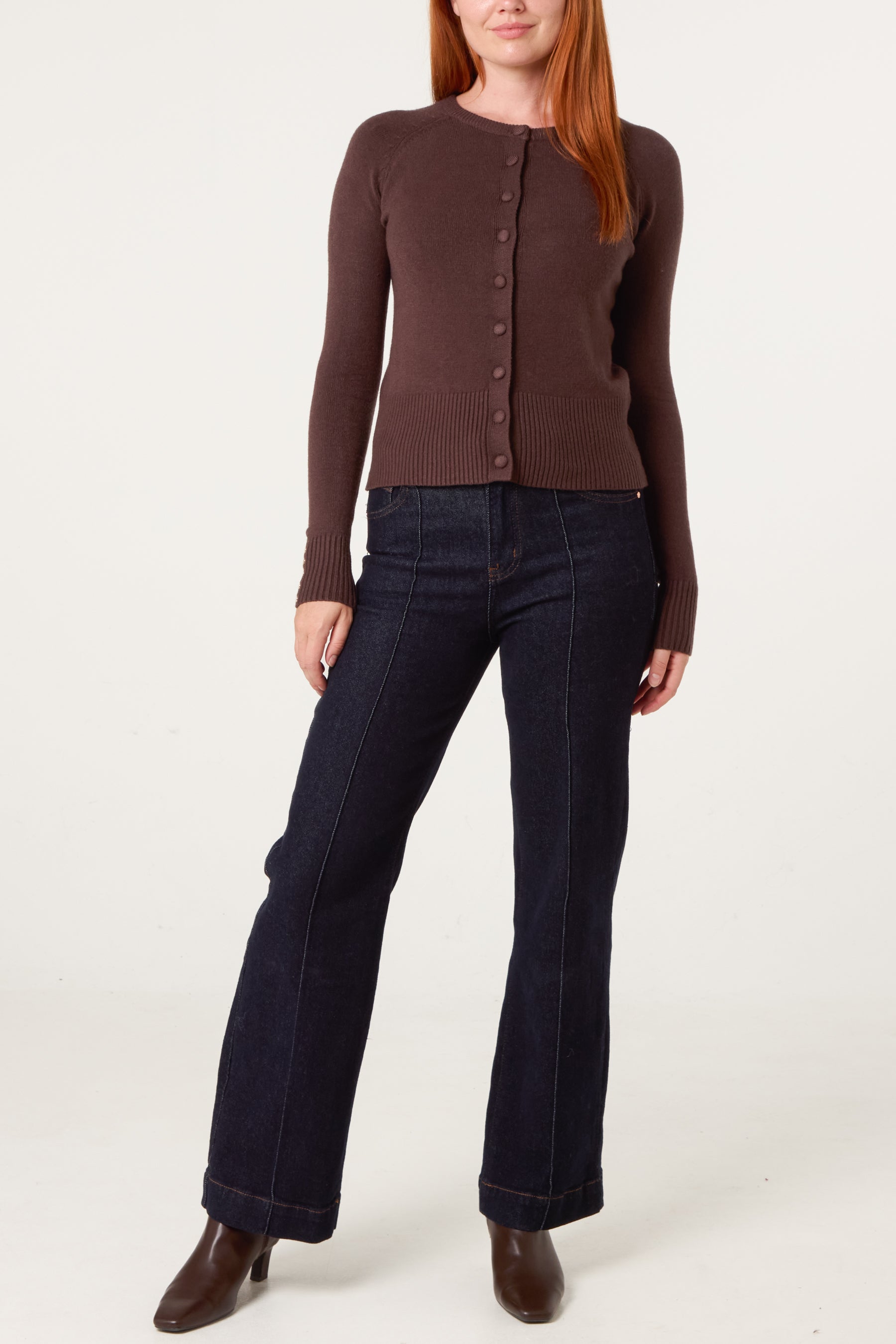 Essential Crew Neck Knit Cardigan