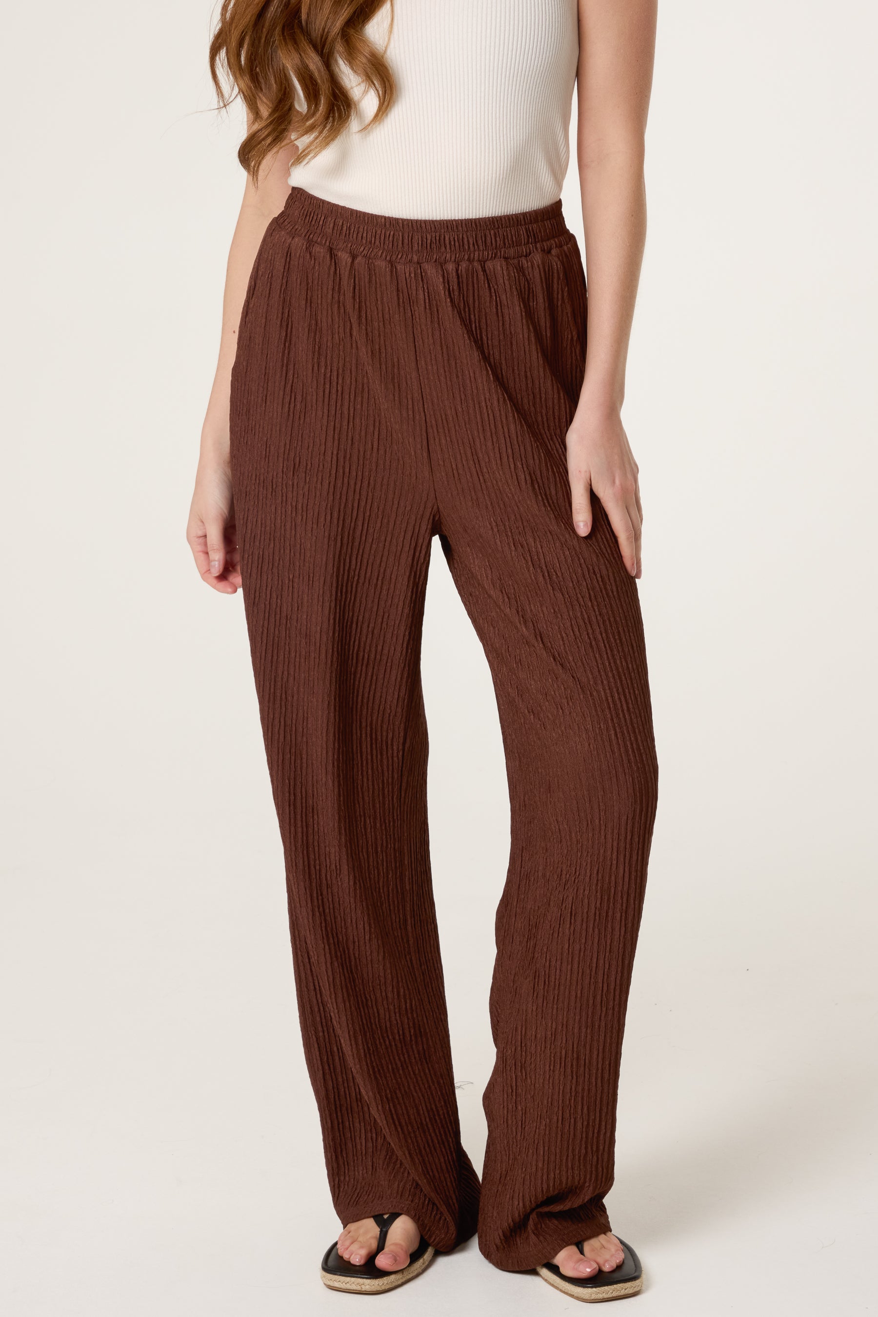 Elastic Waist Crinkle Trousers