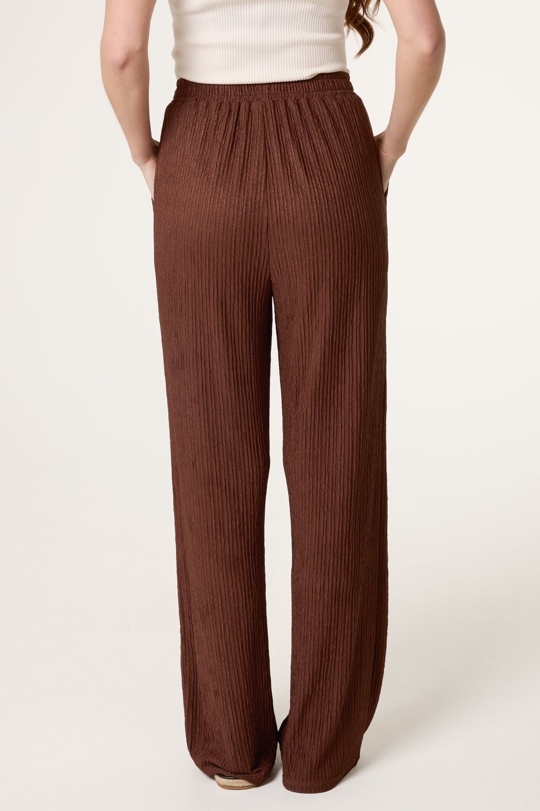 Elastic Waist Crinkle Trousers