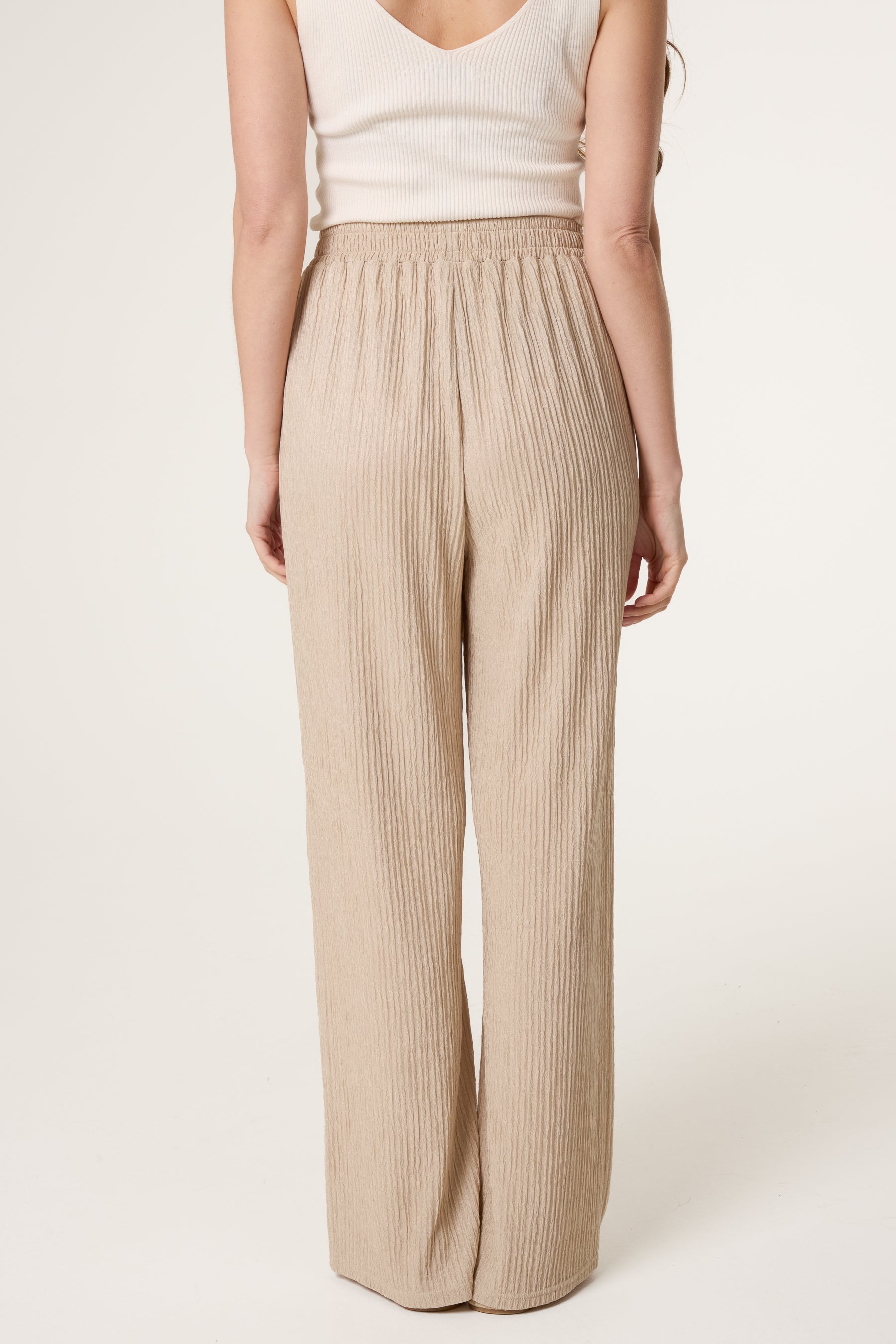 Elastic Waist Crinkle Trousers
