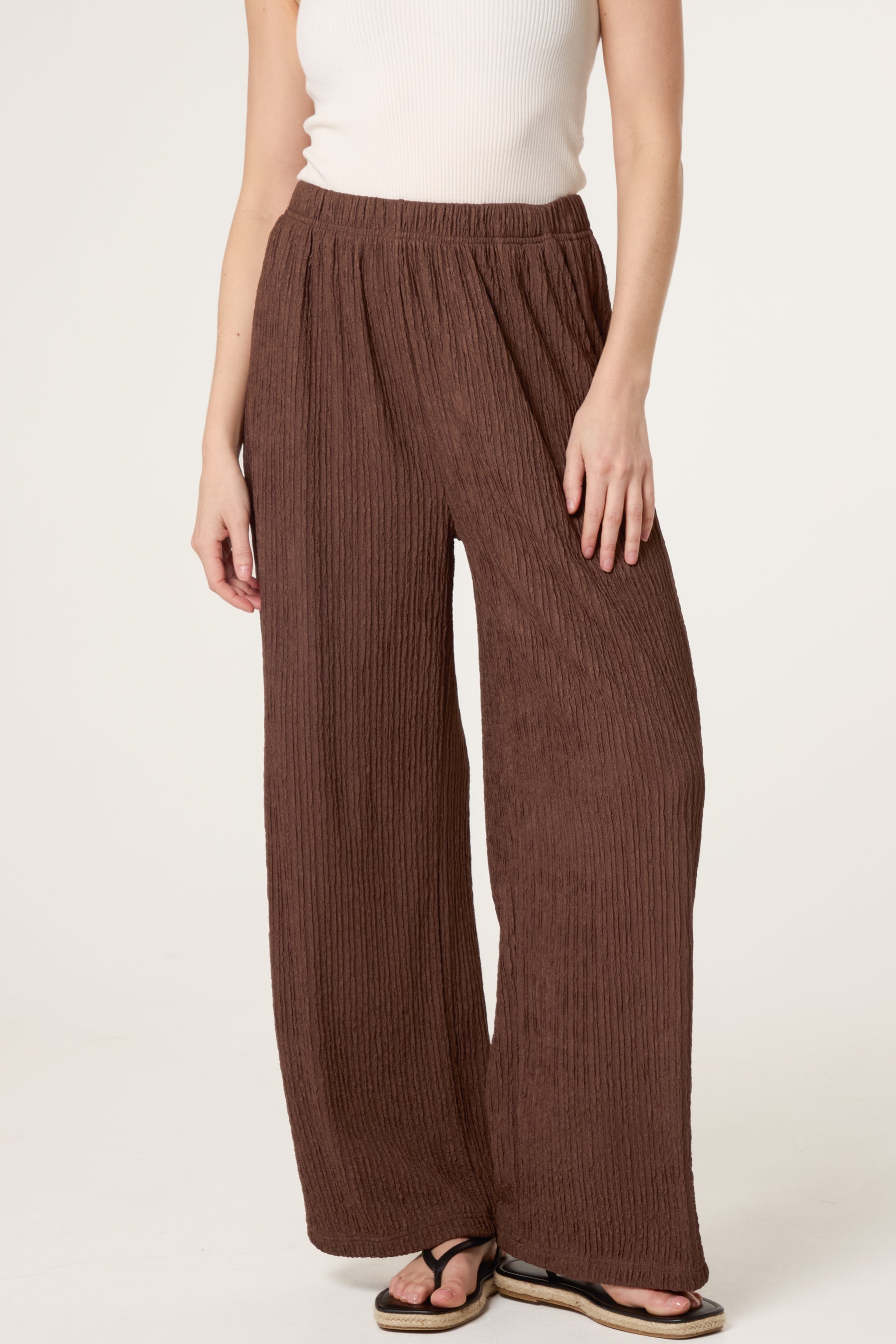 Wide Leg Crinkle Trouser