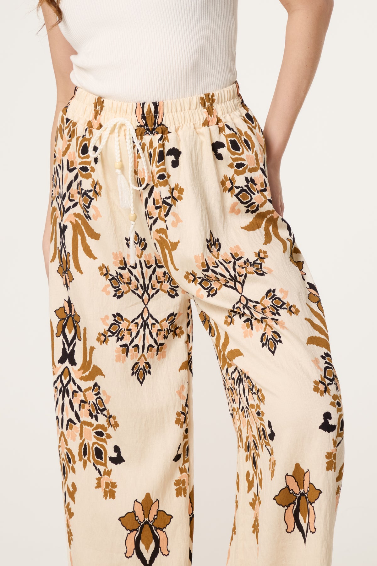 Border Print Drawstring Wide Leg Trousers