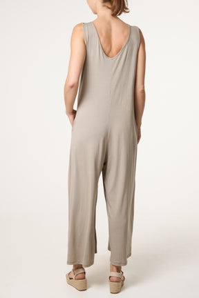 Sleeveless Plain V-Neck Jumpsuit