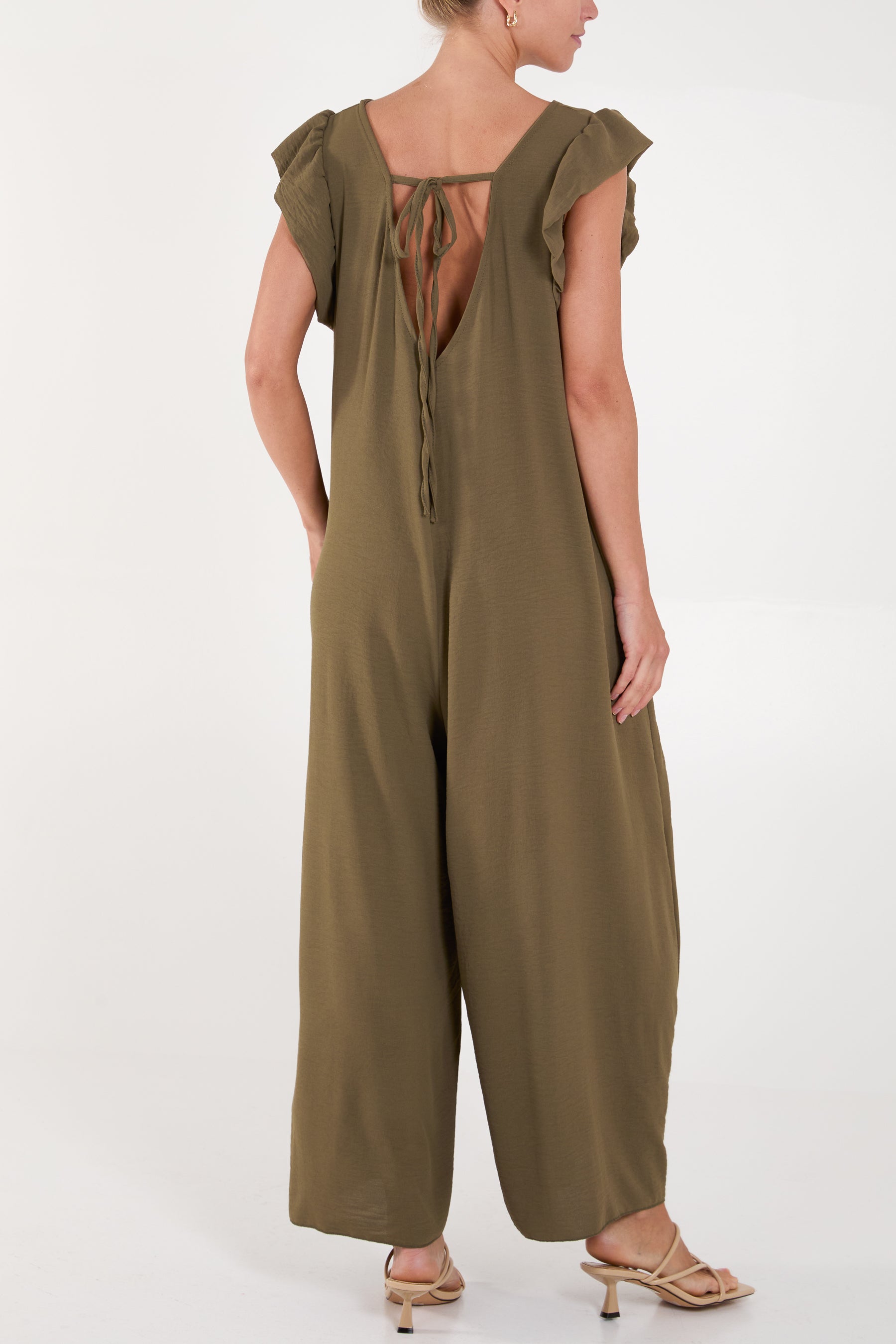 Ruffle jumpsuit with wide leg online