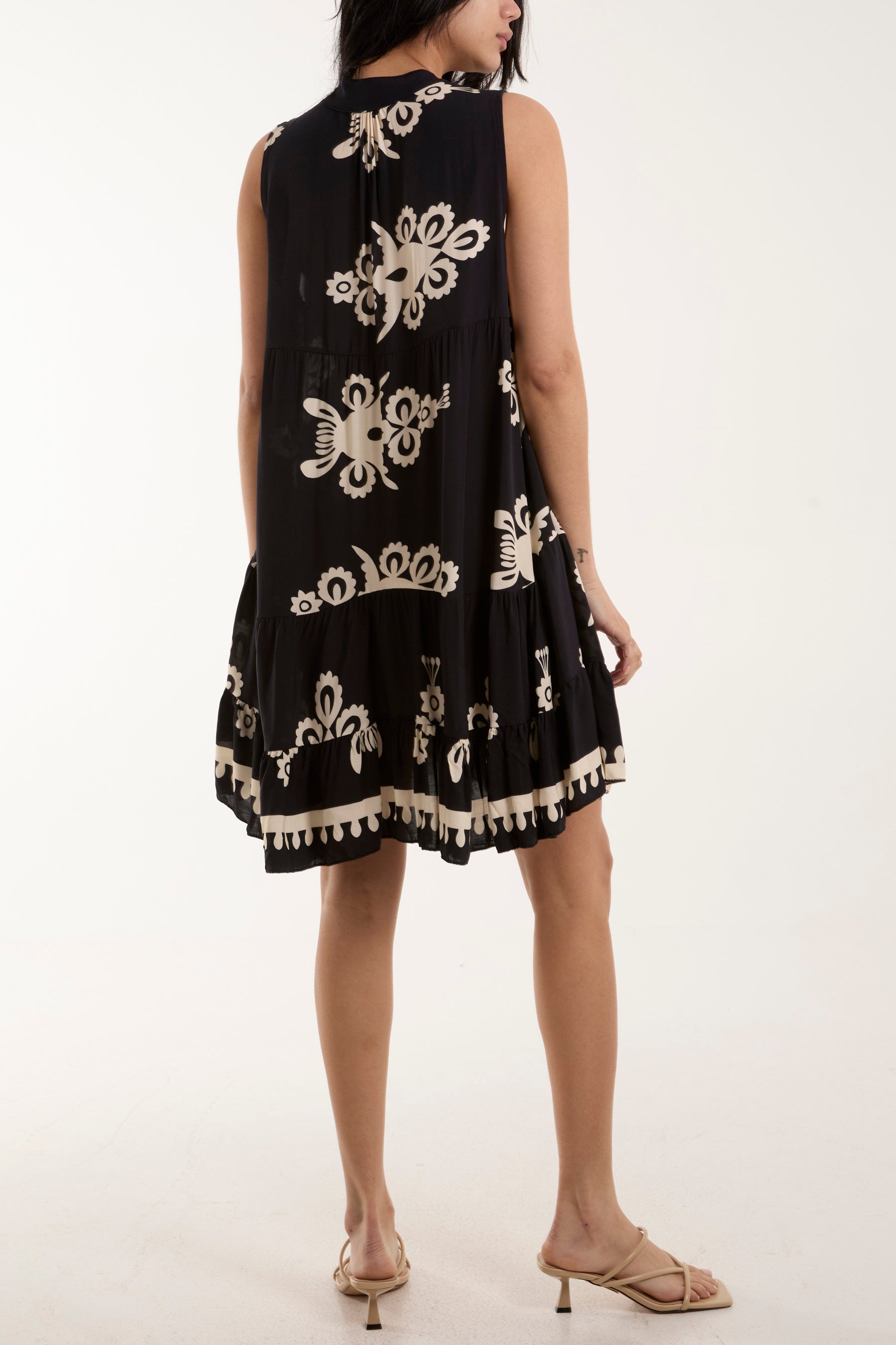 Sleeveless Tiered Placement Print Dress