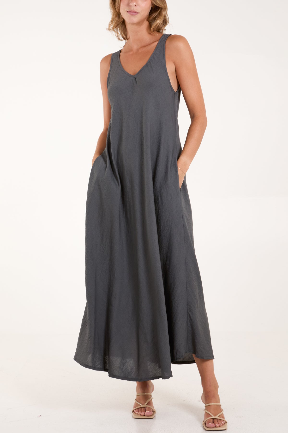 Sleeveless V-Neck Pockets Maxi Dress