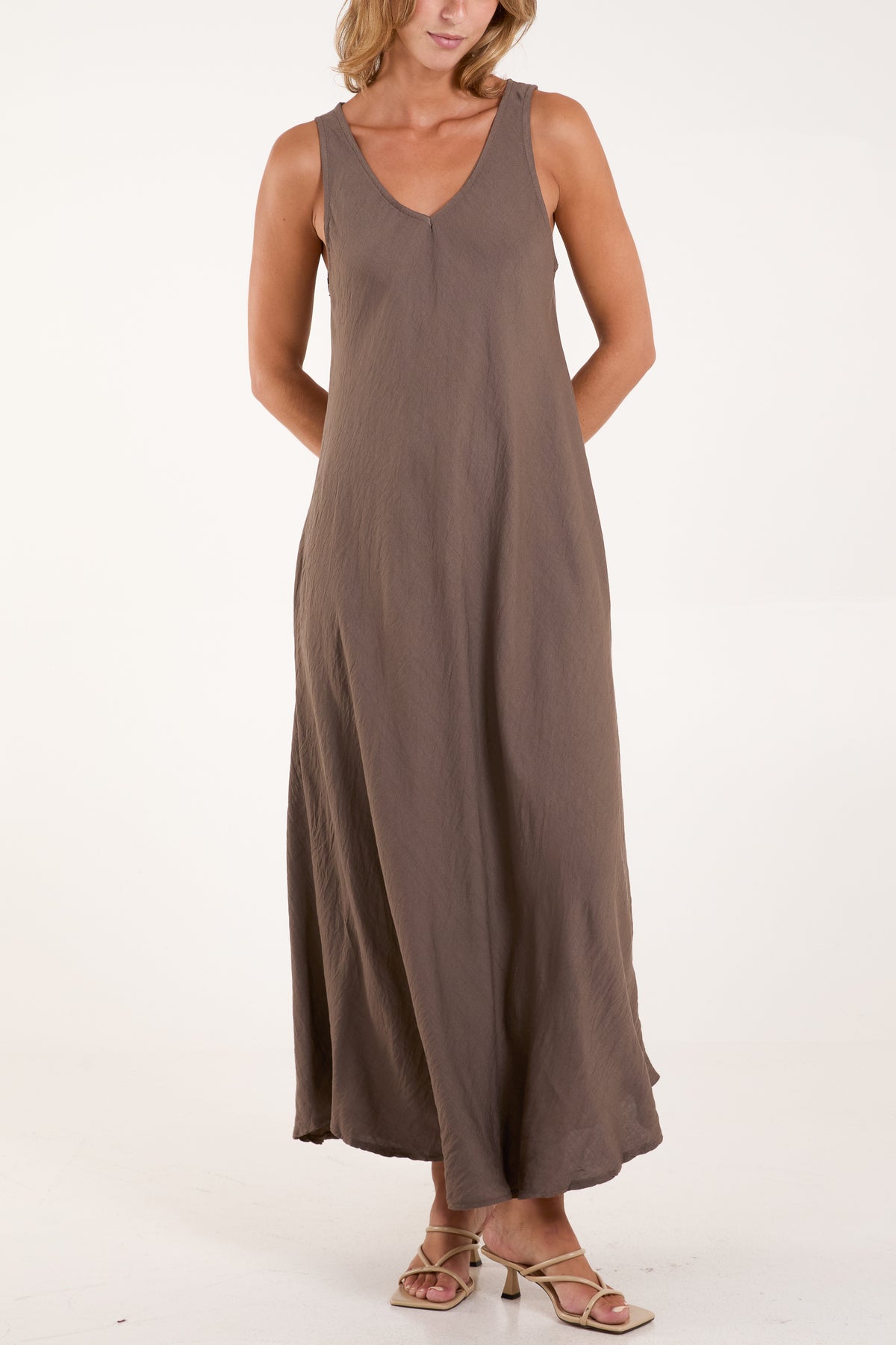 Sleeveless V-Neck Pockets Maxi Dress