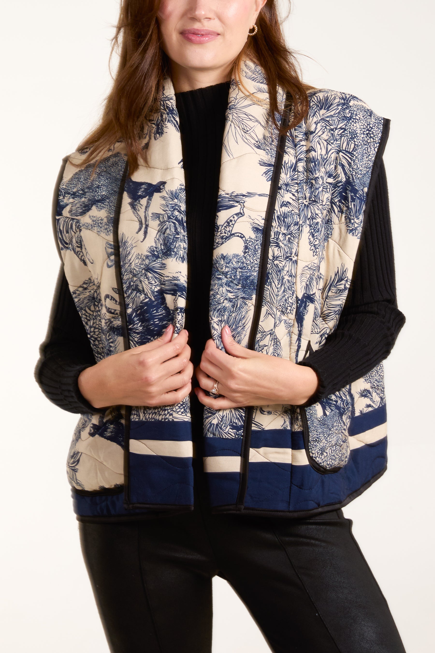 Toile De Jouy Quilted Sleeveless Jacket