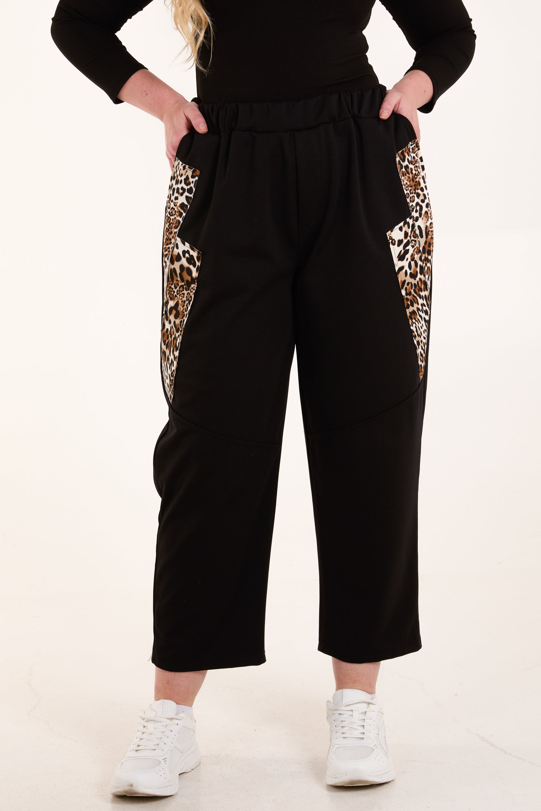 Relaxed Fit Leopard Detail Tracksuit (Extra Large)