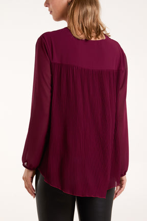 Necklace Pleated Back Blouse