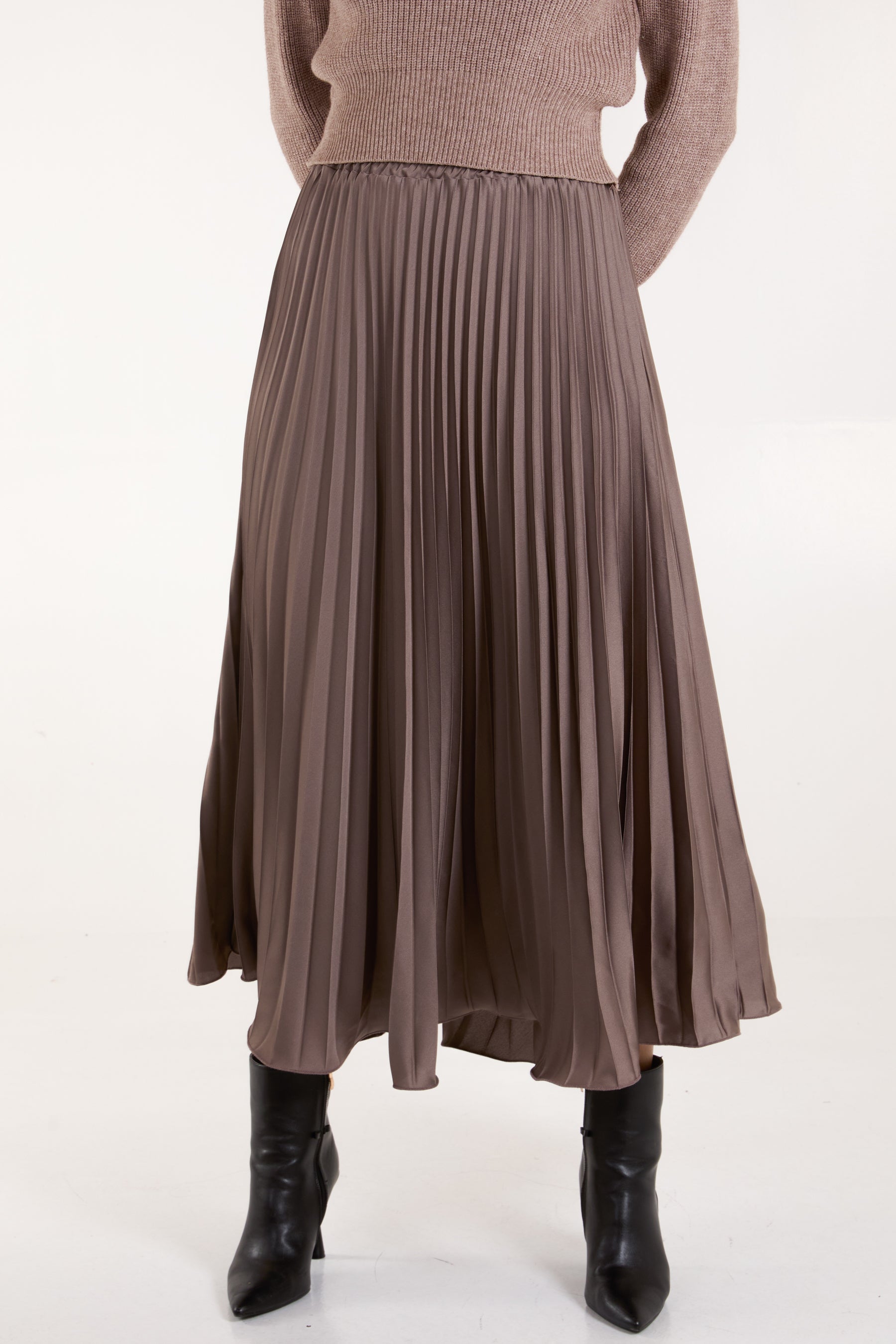 Pleated maxi skirt brown best sale