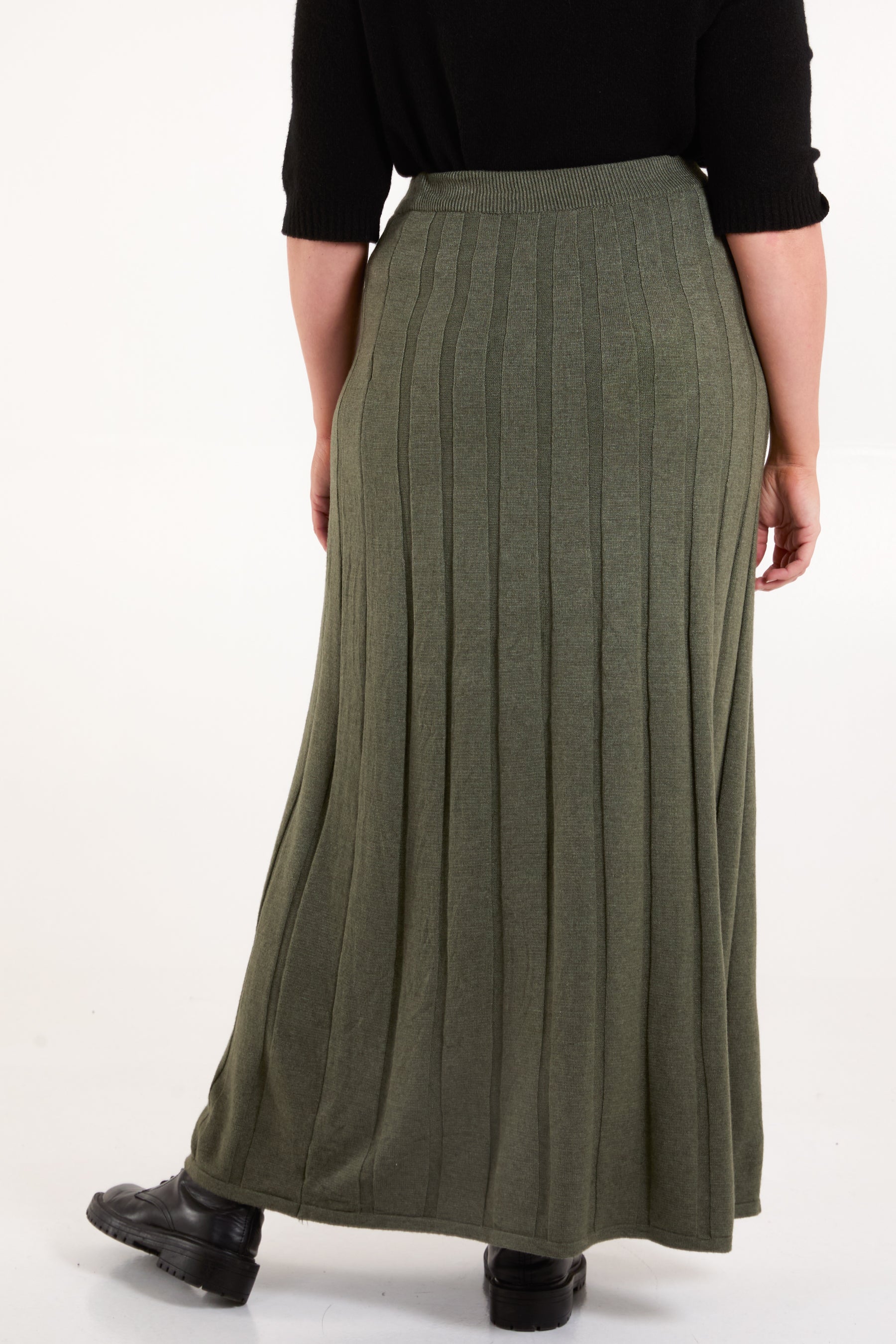 Pleated Soft Touch Knit Maxi Skirt