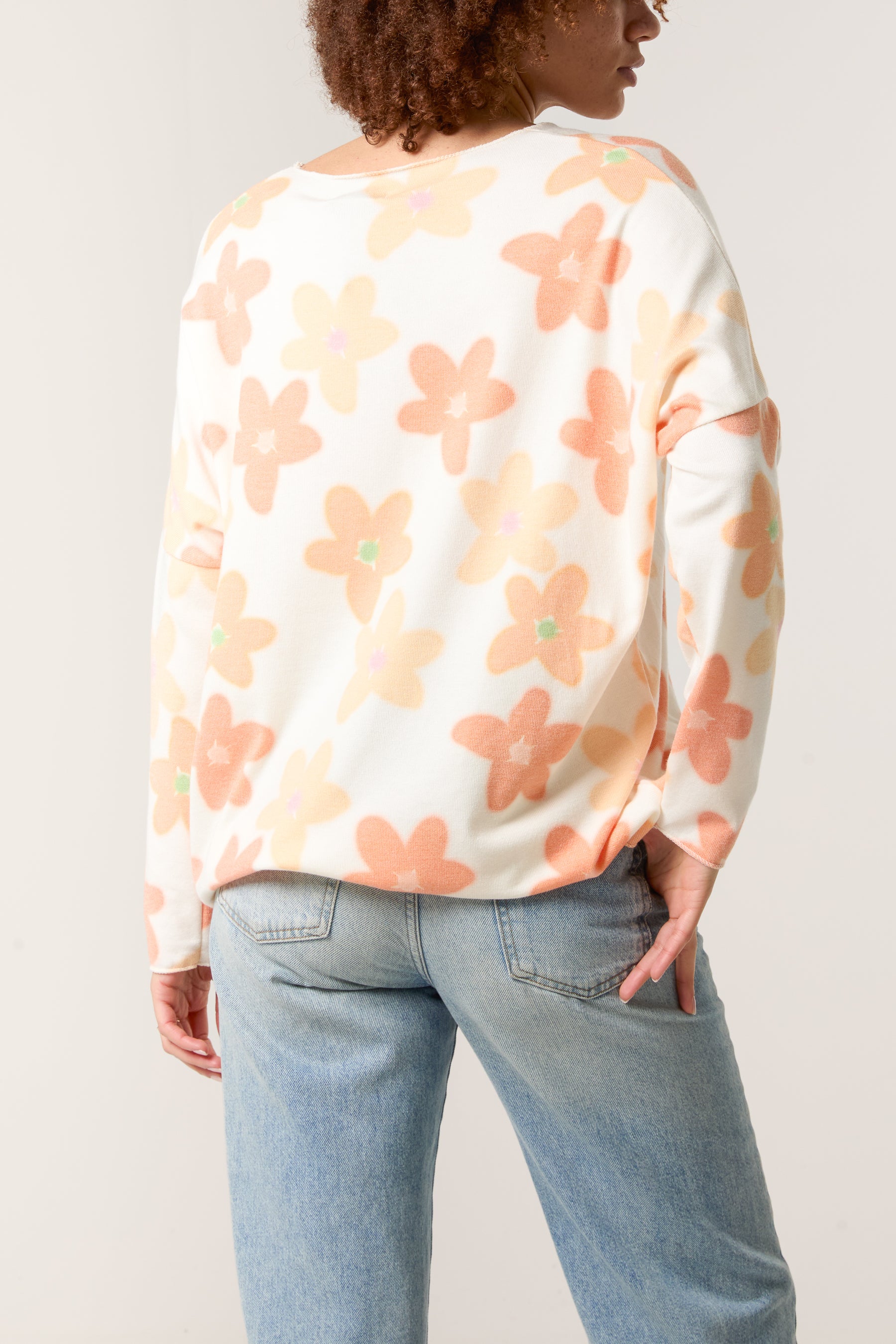 V-Neck Daisy Fine Knit Jumper