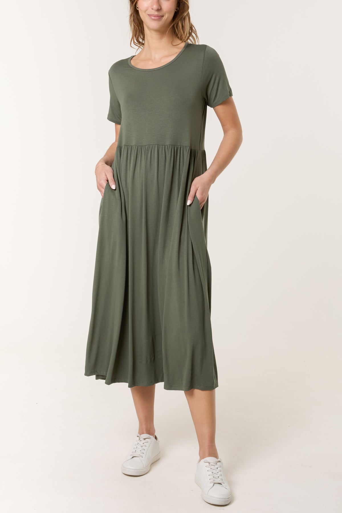 Round Neck Stretch Tiered Midi Dress