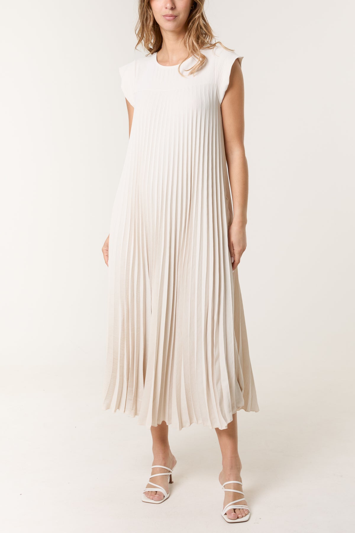 Cap Sleeve Pleated Maxi Dress