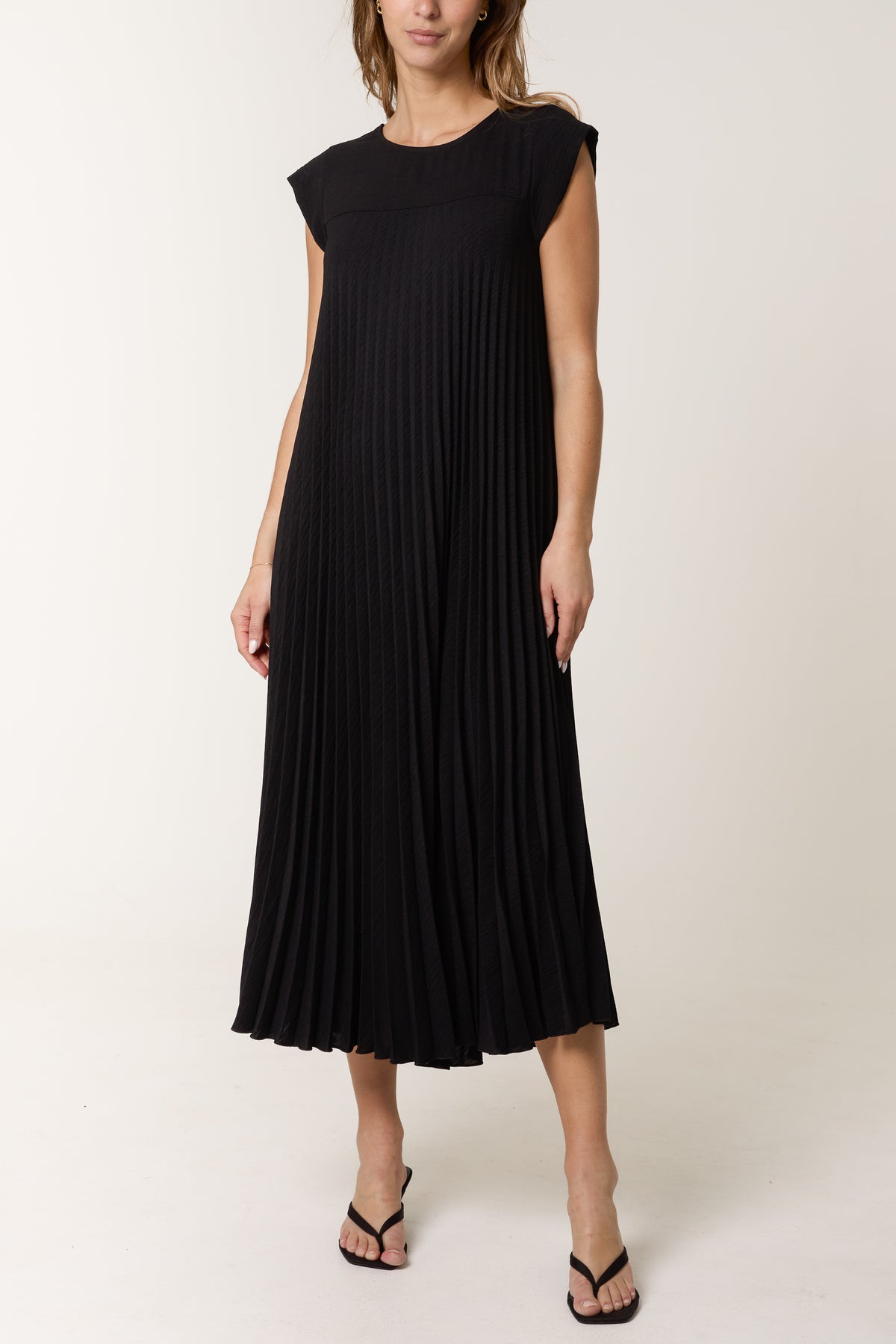 Cap Sleeve Pleated Maxi Dress