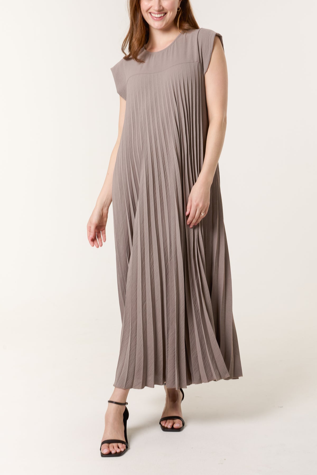 Cap Sleeve Pleated Maxi Dress