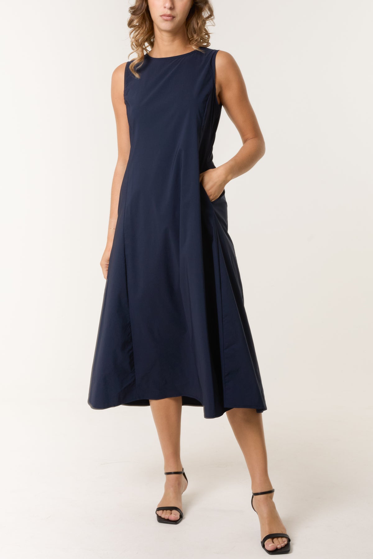 Sleeveless Stretch Pockets Midi Dress
