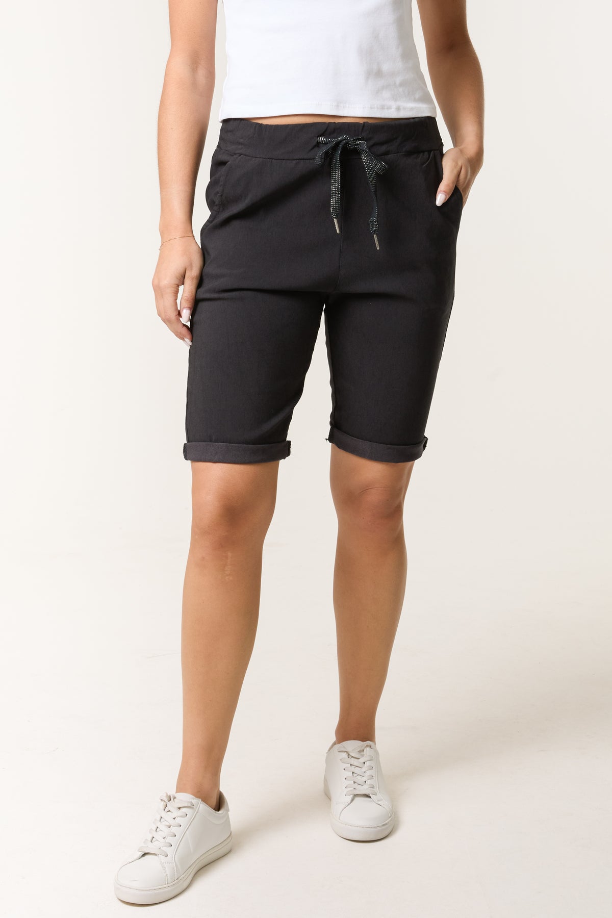 Magic Non-Crush Drawstring Shorts