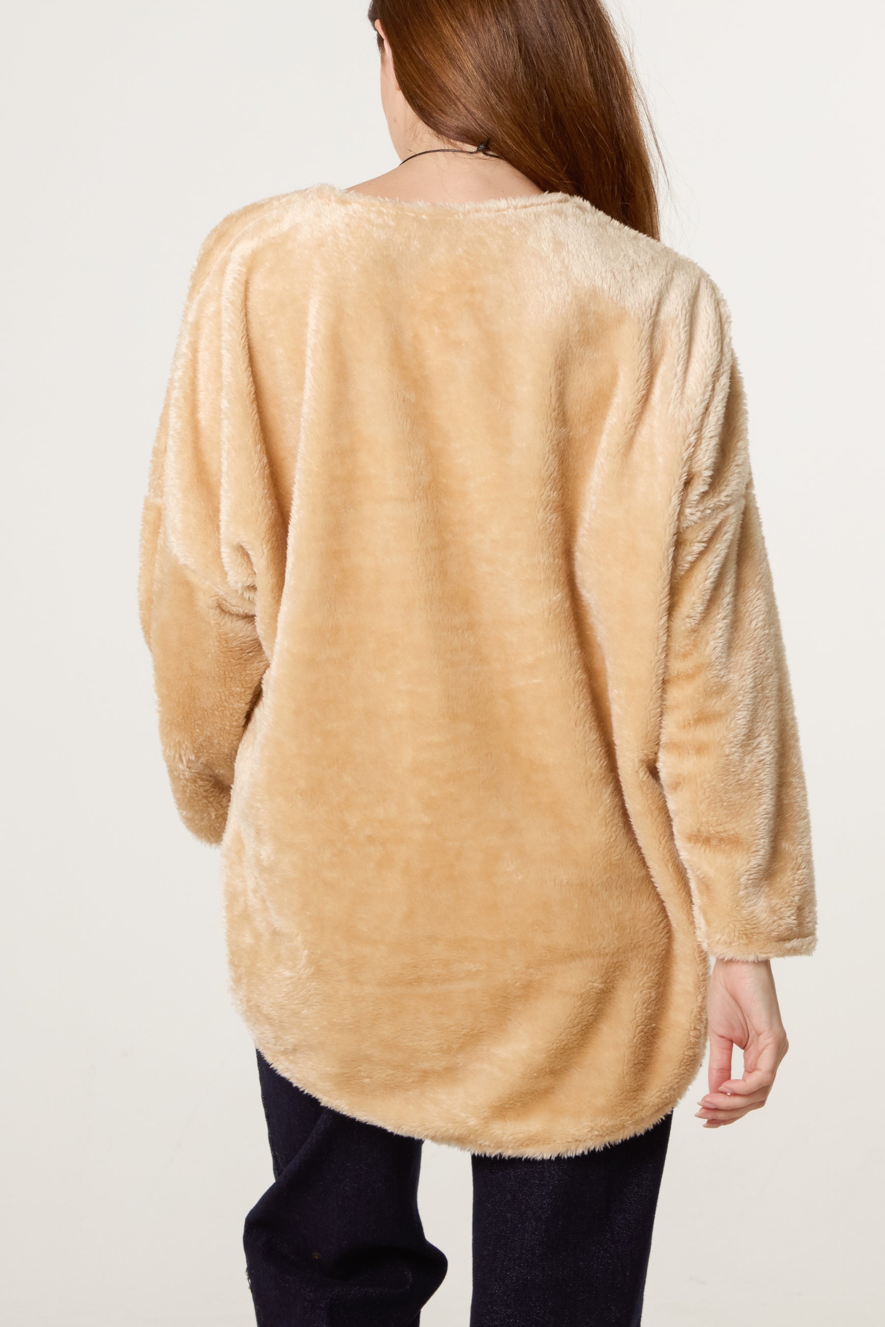 Necklace V-Neck Teddy Jumper