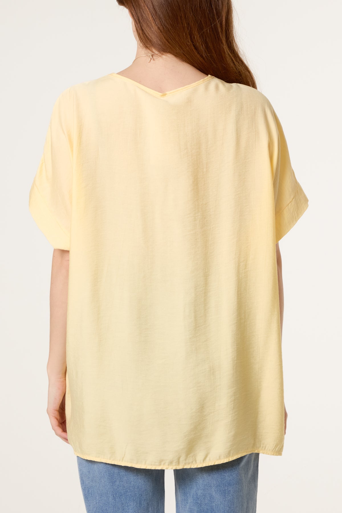 Necklace V-Neck Short Sleeve Top