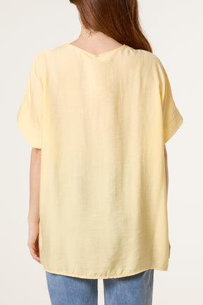 Necklace V-Neck Short Sleeve Top