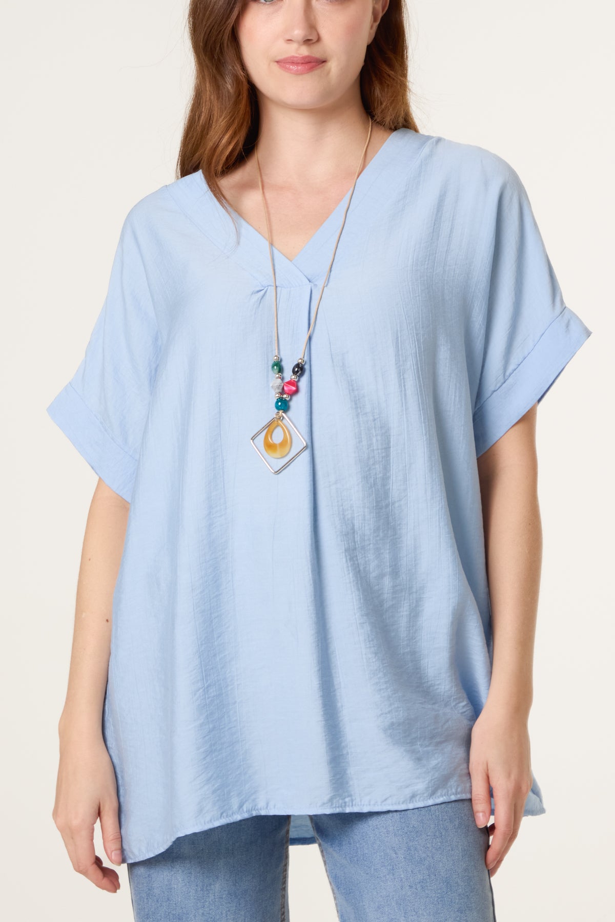 Necklace V-Neck Short Sleeve Top
