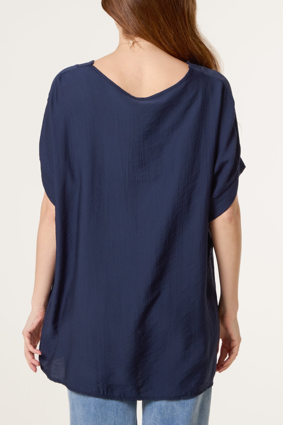 Necklace V-Neck Short Sleeve Top